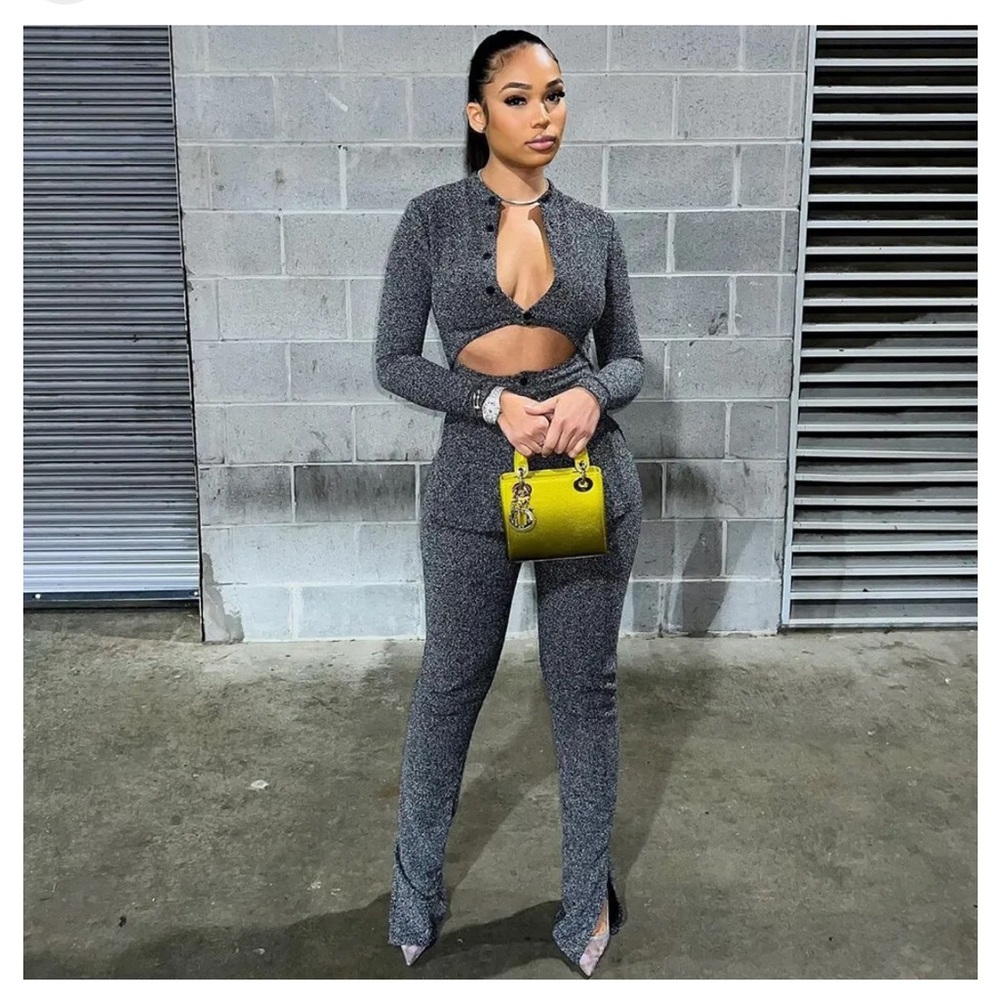 LONG SLEEVE DOUBLE PEEKABOO SET